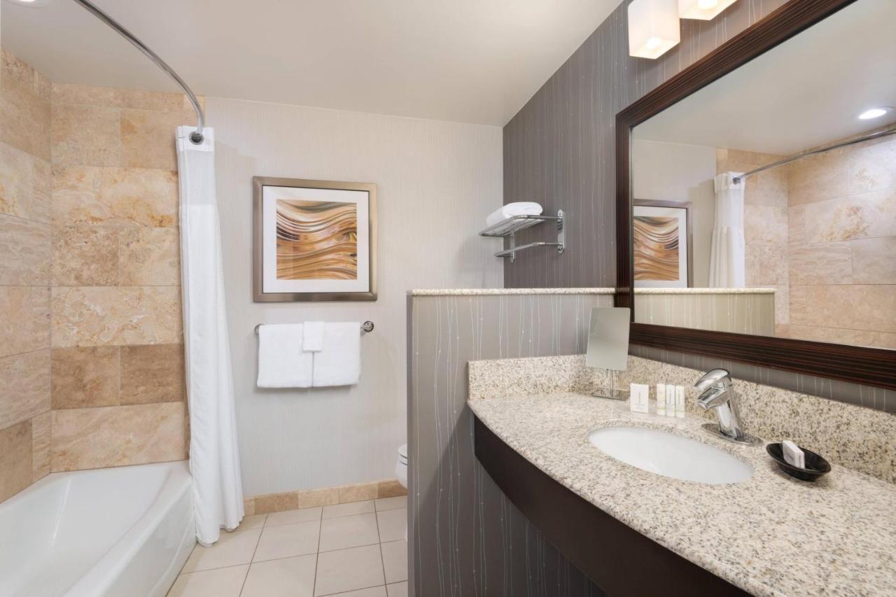 Courtyard By Marriott Pittsburgh Washington Meadow Lands Hotell Exteriör bild