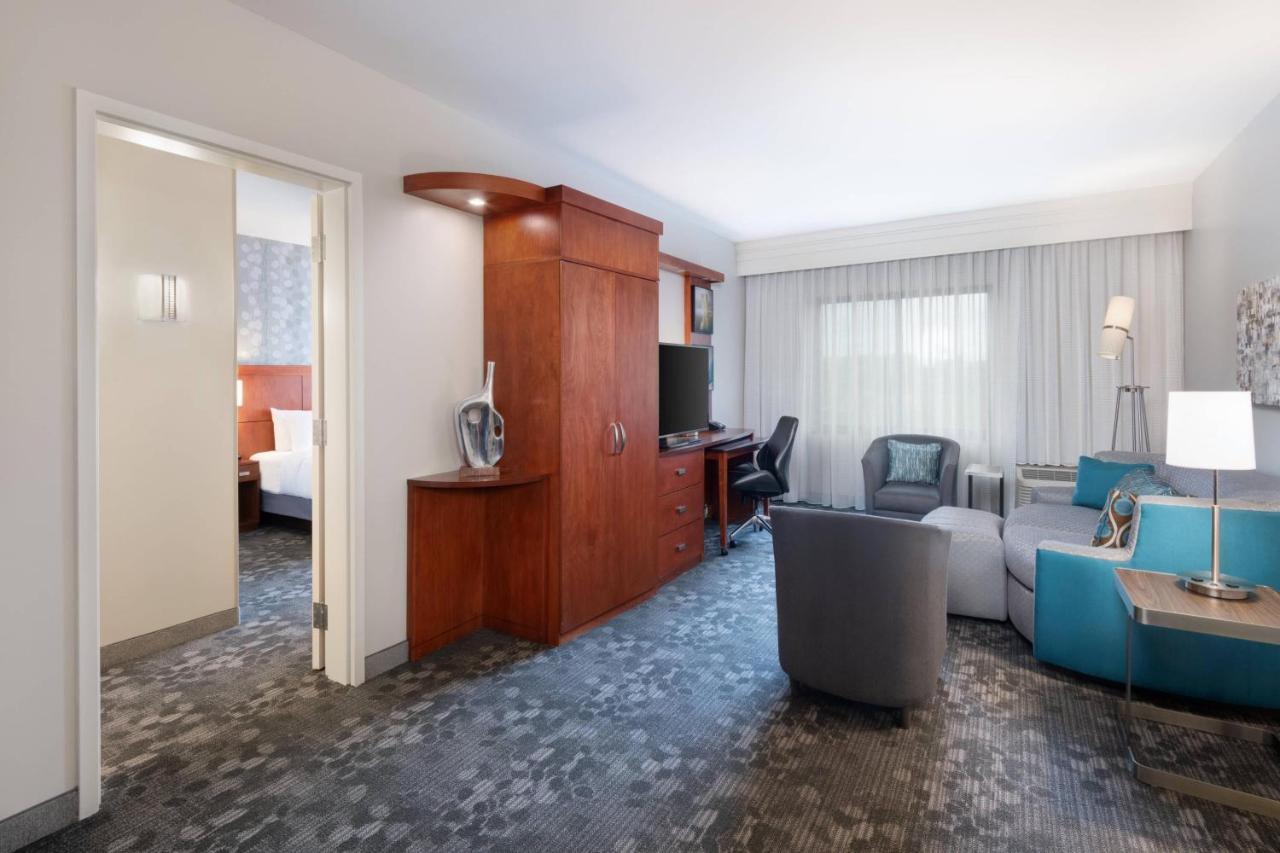 Courtyard By Marriott Pittsburgh Washington Meadow Lands Hotell Exteriör bild