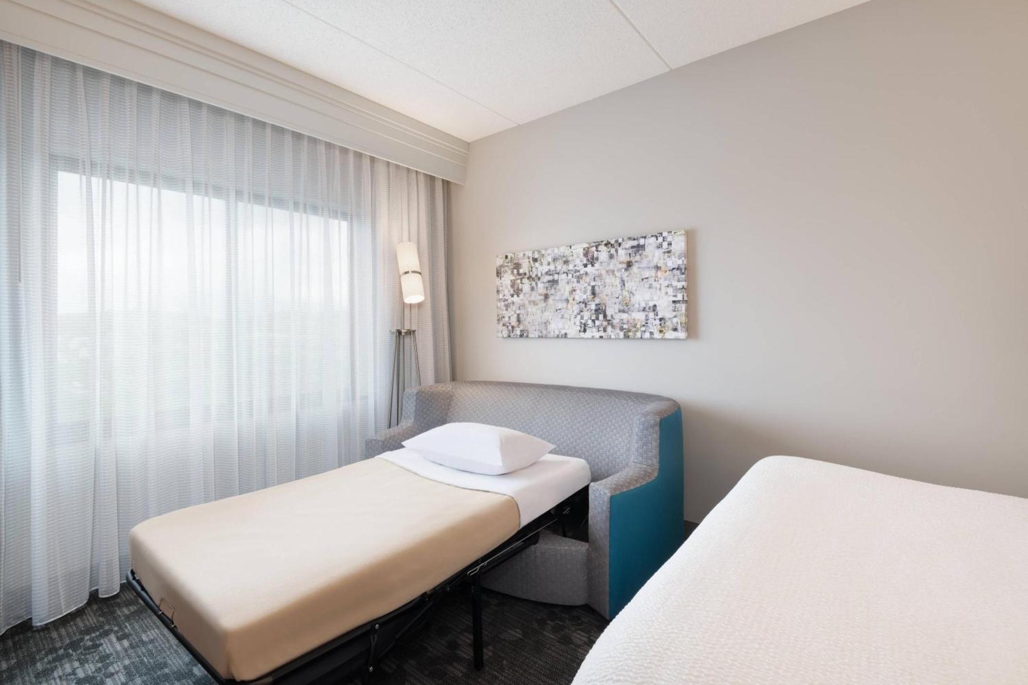 Courtyard By Marriott Pittsburgh Washington Meadow Lands Hotell Exteriör bild